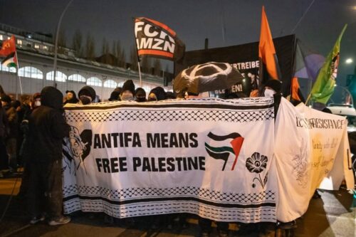 Montecruz Foto: 13.12.24 Berlin /"Antifa means Free Palestine!"